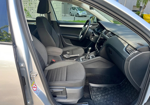 Skoda Octavia cena 56900 przebieg: 110000, rok produkcji 2020 z Dobiegniew małe 466